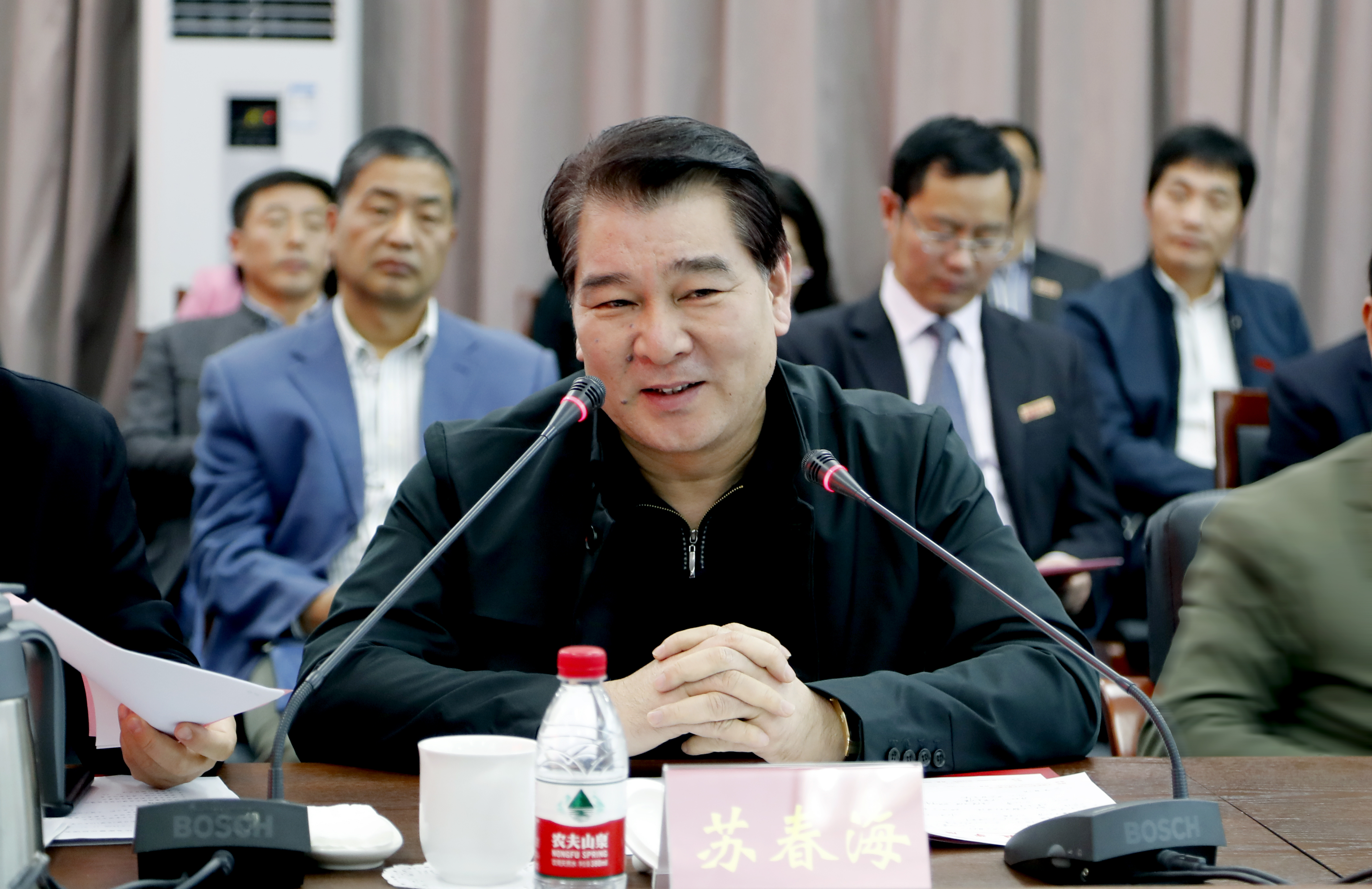 江苏省教育厅副厅长苏春海发言